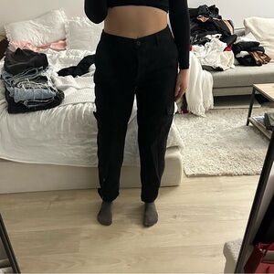 Aritzia Cargo pants, black